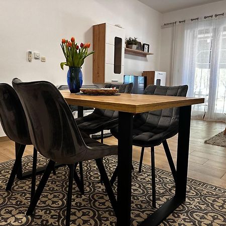 Apartmani Roko Biograd Na Moru Zewnętrze zdjęcie