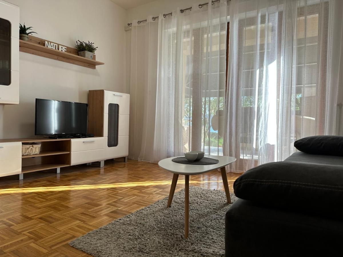 Apartmani Roko Biograd Na Moru Zewnętrze zdjęcie