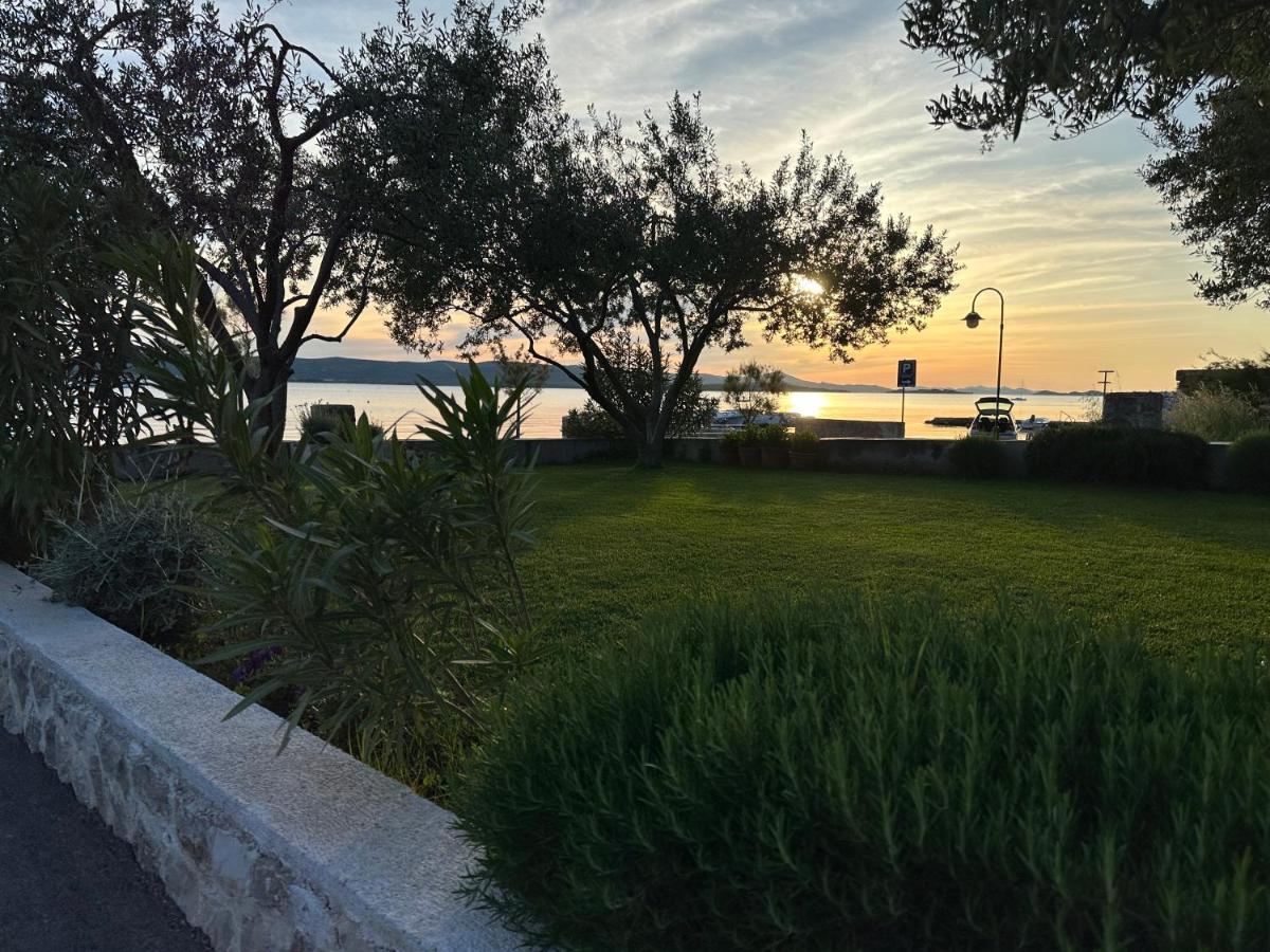 Apartmani Roko Biograd Na Moru Zewnętrze zdjęcie